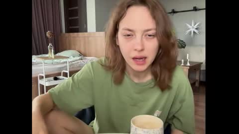 Snapshot of holydori chatting on 10/21/25, 11:00 dori not holy get my tg channel with link from description under last photo online show from 10/21/25, 11:00