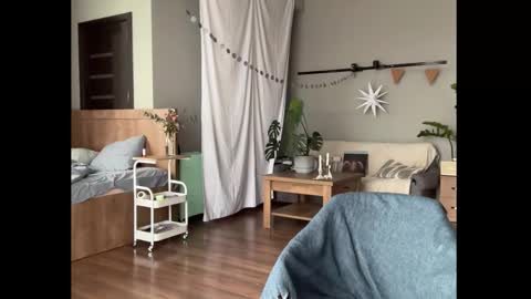 Snapshot of holydori chatting on 01/06/26, 01:04 dori not holy get my tg channel with link from description under last photo online show from 01/06/26, 01:04