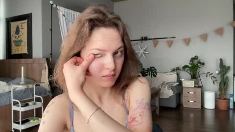 Snapshot of holydori chatting on 03/23/26, 09:57 dori not holy get my tg channel with link from description under last photo online show from 03/23/26, 09:57