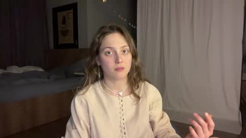 Snapshot of holydori chatting on 04/07/26, 10:20 dori not holy get my tg channel with link from description under last photo online show from 04/07/26, 10:20