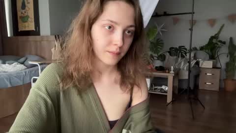 Snapshot of holydori chatting on 04/12/26, 02:00 dori not holy get my tg channel with link from description under last photo online show from 04/12/26, 02:00