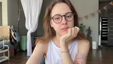 Snapshot of holydori chatting on 05/20/26, 12:00 dori not holy get my tg channel with link from description under last photo online show from 05/20/26, 12:00