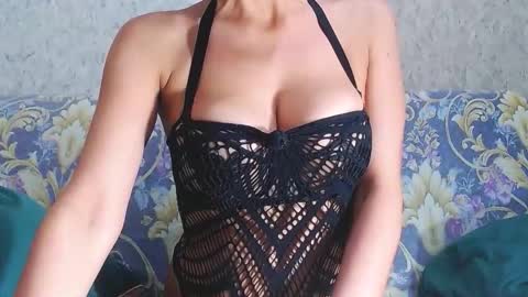 Snapshot of holyjulie chatting on 01/31/26, 07:11 HolyJulie online show from 01/31/26, 07:11