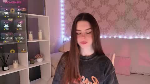 Mia online show from 03/23/26, 03:43