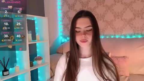 Snapshot of holymiax chatting on 06/11/26, 03:37 Mia online show from 06/11/26, 03:37