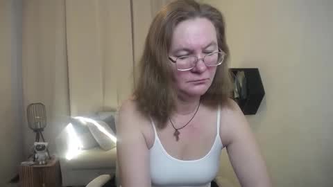 Snapshot of holymilfa chatting on 03/05/26, 07:48 holymilfa online show from 03/05/26, 07:48