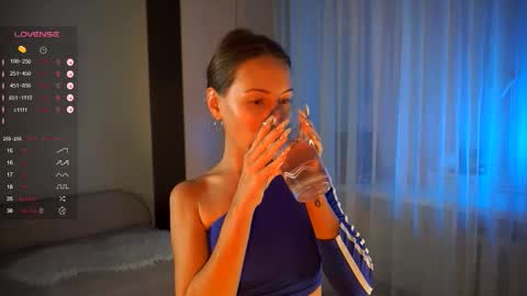 V online show from 09/14/25, 08:08