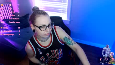 Snapshot of holyweed420 chatting on 03/26/26, 06:46 Viktoria online show from 03/26/26, 06:46