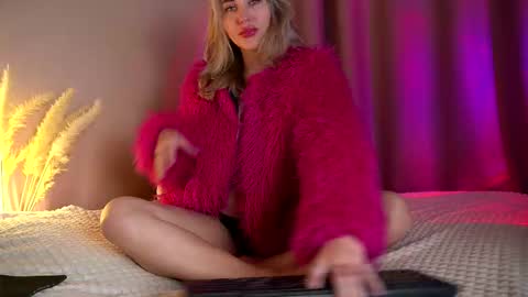 Vicky my another account here - desperate clit online show from 09/20/25, 07:04