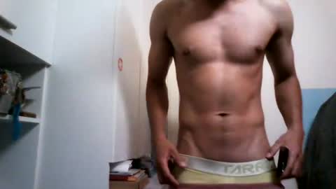 Snapshot of homchard chatting on 06/11/26, 09:35 juan chard homme online show from 06/11/26, 09:35