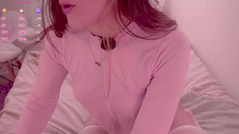 honeeeey_ online show from 02/21/26, 10:11