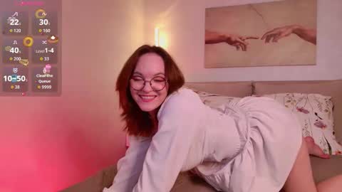 Snapshot of honeeyluv chatting on 02/25/26, 10:19 Kitty online show from 02/25/26, 10:19