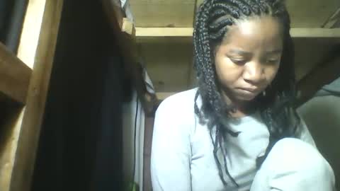 Snapshot of honeria98 chatting on 01/16/26, 03:10 honeria98 online show from 01/16/26, 03:10