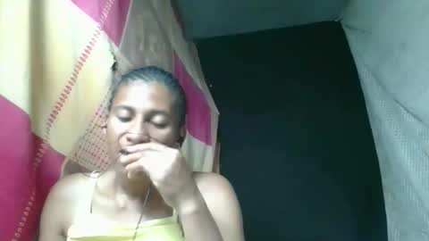 Snapshot of honeria98 chatting on 02/05/26, 06:23 honeria98 online show from 02/05/26, 06:23