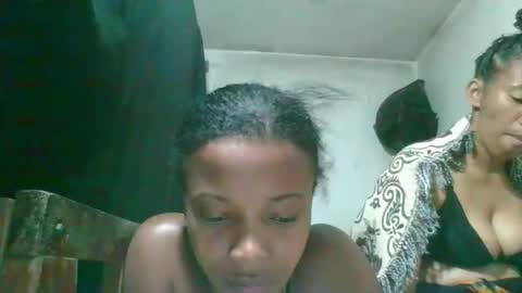 Snapshot of honeria98 chatting on 03/14/26, 07:41 honeria98 online show from 03/14/26, 07:41