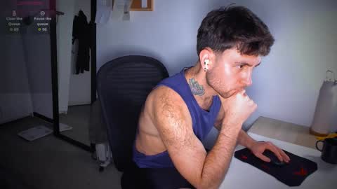 Snapshot of honestandrew chatting on 02/09/26, 12:31 Andrew online show from 02/09/26, 12:31