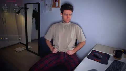 Snapshot of honestandrew chatting on 02/13/26, 06:53 Andrew online show from 02/13/26, 06:53