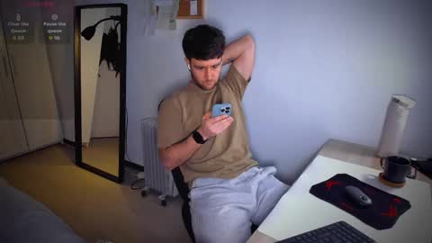 Snapshot of honestandrew chatting on 02/18/26, 12:01 Andrew online show from 02/18/26, 12:01