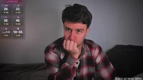 Snapshot of honestandrew chatting on 02/23/26, 06:44 Andrew online show from 02/23/26, 06:44