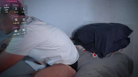 Snapshot of honestandrew chatting on 03/01/26, 06:59 Andrew online show from 03/01/26, 06:59