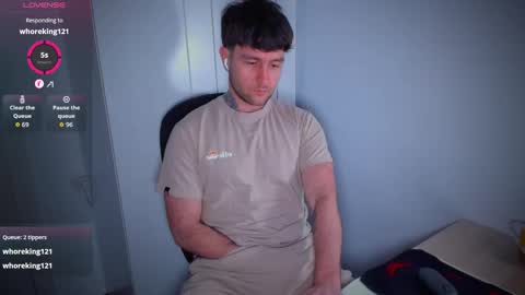 Snapshot of honestandrew chatting on 03/20/26, 07:13 Andrew online show from 03/20/26, 07:13