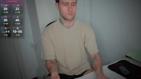 Snapshot of honestandrew chatting on 04/13/26, 05:46 Andrew online show from 04/13/26, 05:46