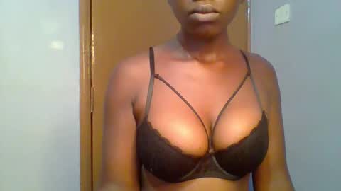 honey_beb online show from 02/20/25, 07:34