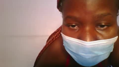 honey_beb online show from 09/18/25, 05:59