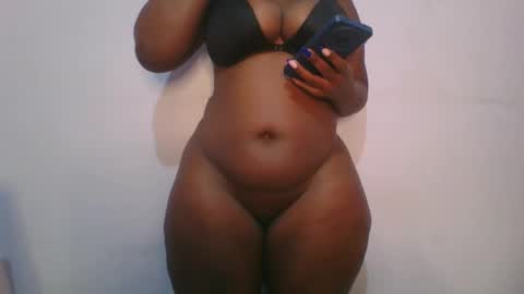 honey_beb online show from 10/12/25, 04:44