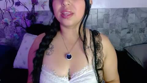 mimi online show from 12/17/25, 11:16