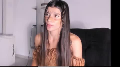 honey_darcy online show from 10/31/25, 12:22