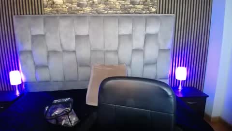 Honney online show from 12/19/24, 04:23