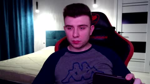 Snapshot of honey_furry chatting on 12/16/24, 10:45 Wolfy online show from 12/16/24, 10:45