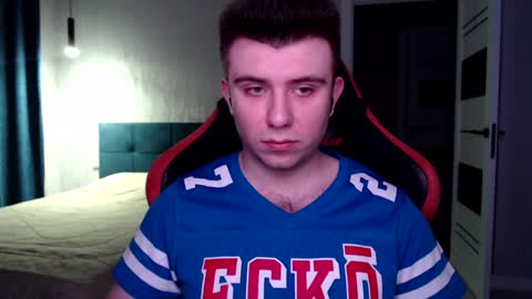 Snapshot of honey_furry chatting on 01/24/25, 05:21 Wolfy online show from 01/24/25, 05:21