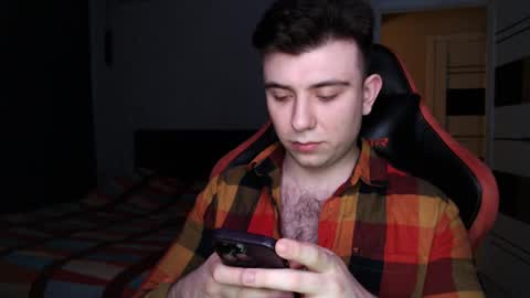 Snapshot of honey_furry chatting on 02/19/25, 08:52 Wolfy online show from 02/19/25, 08:52