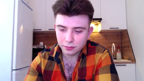 Snapshot of honey_furry chatting on 03/01/25, 04:26 Wolfy online show from 03/01/25, 04:26