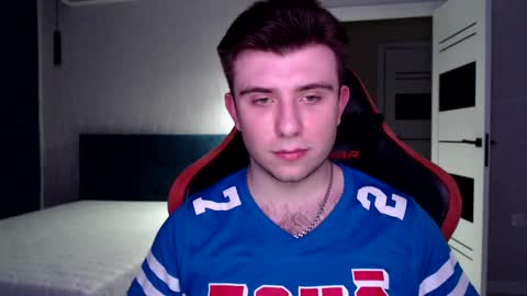 Snapshot of honey_furry chatting on 03/11/25, 11:26 Wolfy online show from 03/11/25, 11:26