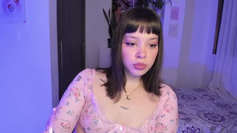 Snapshot of honey_hoe chatting on 12/15/24, 11:31 Lau online show from 12/15/24, 11:31