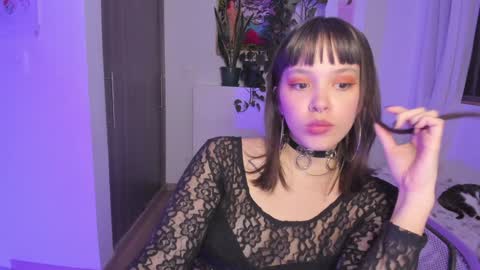 Snapshot of honey_hoe chatting on 01/31/25, 01:11 Lau online show from 01/31/25, 01:11