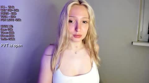 Snapshot of honey_honey_honey chatting on 03/26/26, 10:59 Honey and Misa online show from 03/26/26, 10:59