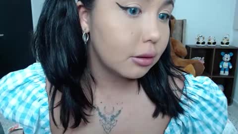 Snapshot of honey_hypnotic chatting on 12/23/24, 07:41 honey_hypnotic online show from 12/23/24, 07:41