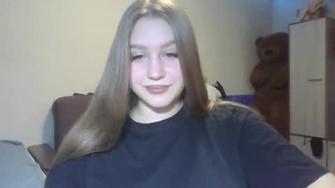honey_lolaaa online show from 10/23/25, 03:11