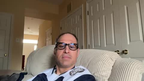 Snapshot of honey_man14 chatting on 12/17/24, 04:53 honey_man14 online show from 12/17/24, 04:53