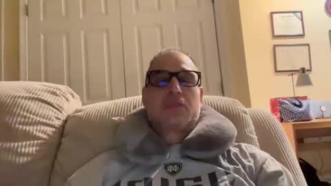 Snapshot of honey_man14 chatting on 01/05/25, 05:41 honey_man14 online show from 01/05/25, 05:41