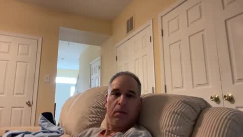 Snapshot of honey_man14 chatting on 01/13/25, 07:31 honey_man14 online show from 01/13/25, 07:31