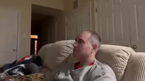 Snapshot of honey_man14 chatting on 01/23/25, 11:15 honey_man14 online show from 01/23/25, 11:15