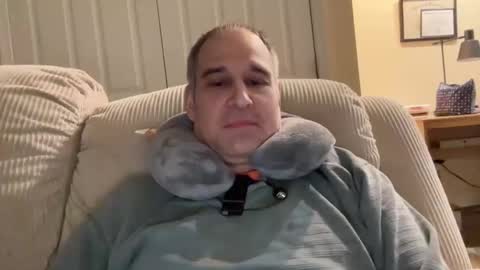 Snapshot of honey_man14 chatting on 02/11/25, 04:11 honey_man14 online show from 02/11/25, 04:11