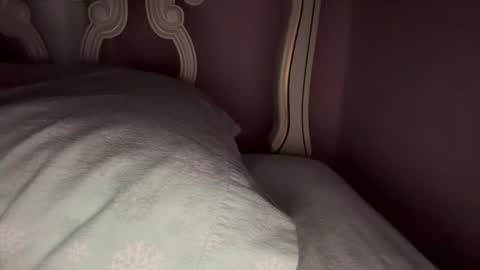 Snapshot of honey_man14 chatting on 02/16/25, 08:00 honey_man14 online show from 02/16/25, 08:00