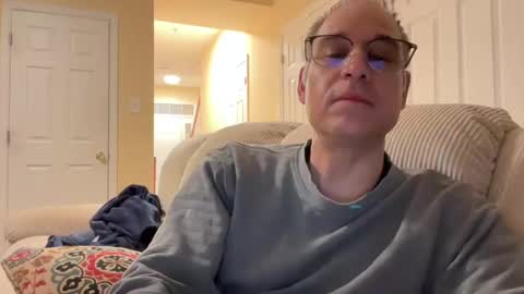 Snapshot of honey_man14 chatting on 02/17/25, 11:20 honey_man14 online show from 02/17/25, 11:20