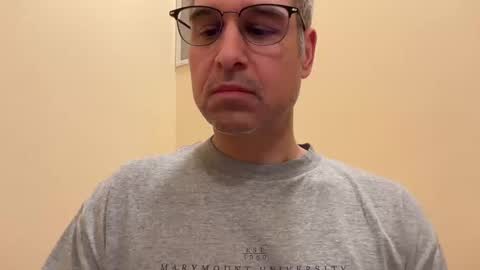 Snapshot of honey_man14 chatting on 02/22/25, 06:08 honey_man14 online show from 02/22/25, 06:08